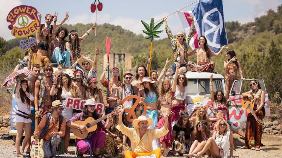 Lirio vocal apenas La cultura hippie en Formentera: cómo nació y qué queda de los años  del“FlowerPower”