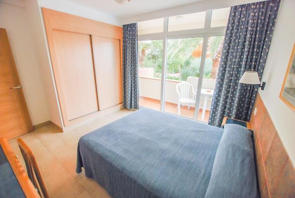 ROULETTE ES PUJOLS - 1 Hab.